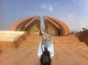 Ashwaq Masoodi at the Pakistan Monument