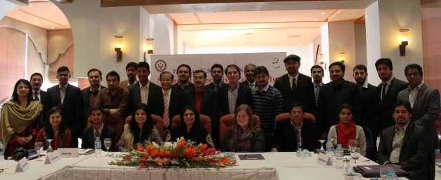 The U.S Embassy Islamabad’s Assistant Cultural Affairs Attaché Jennifer McAndrew, USEFP-PUAN staff members, U.S Embassy and Consulates' Alumni Coordinators, presidents and general secretaries of 11 chapters of the Pakistan-U.S Alumni Network, and the outgoing president and general secretary (Islamabad chapter).